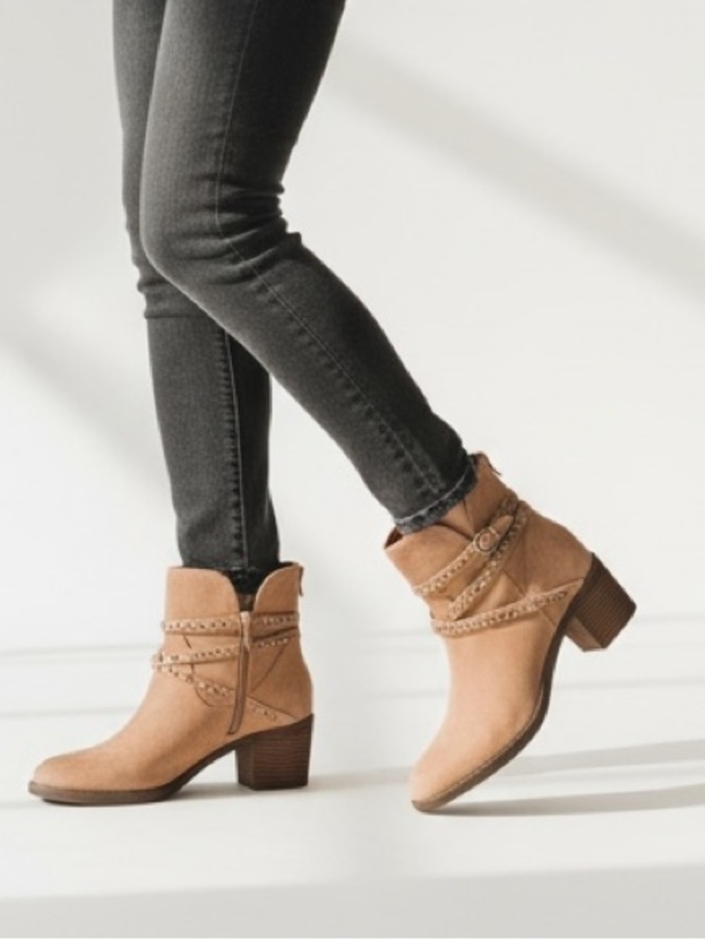 Lucky Brand Callam Studded Strap Boot NWOB Brown Heel Ankle Western Boho Festiva